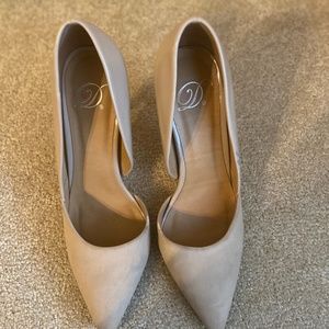 nude stiletto heels